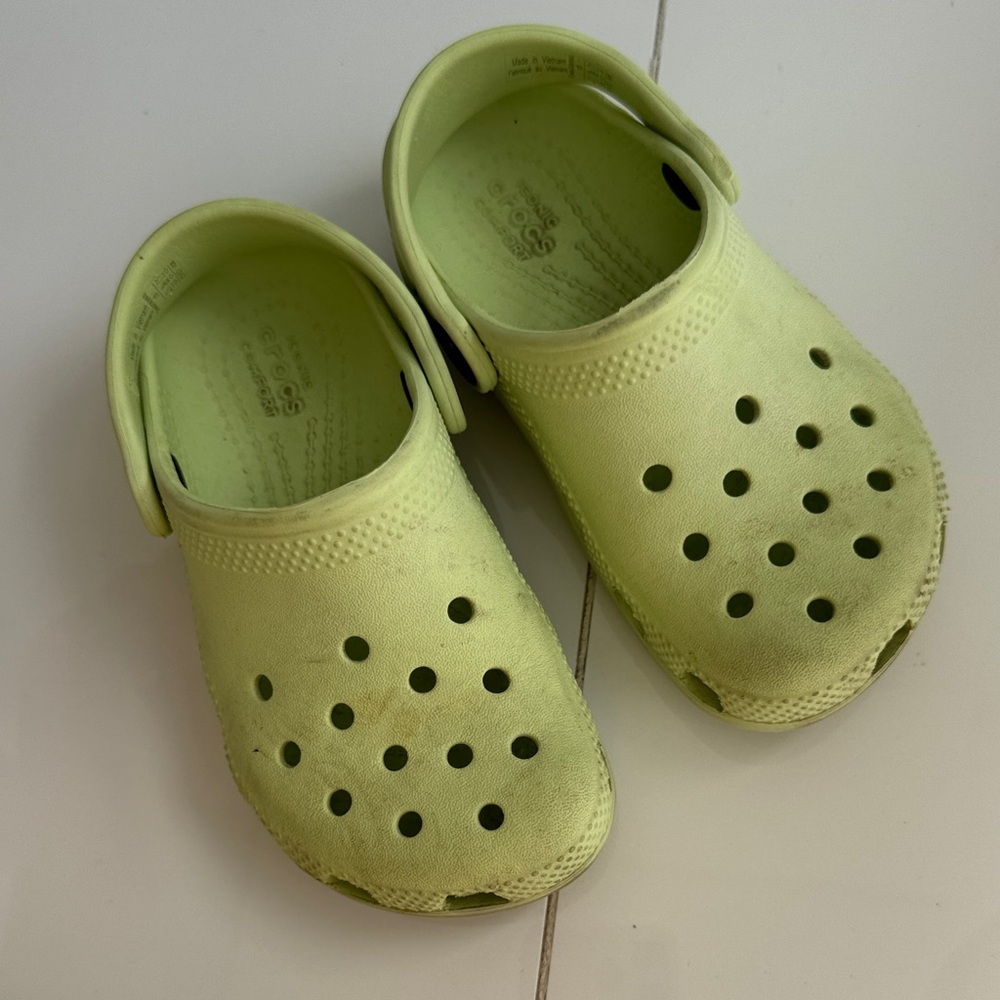 CROCS Kids Light Green Water Shoes